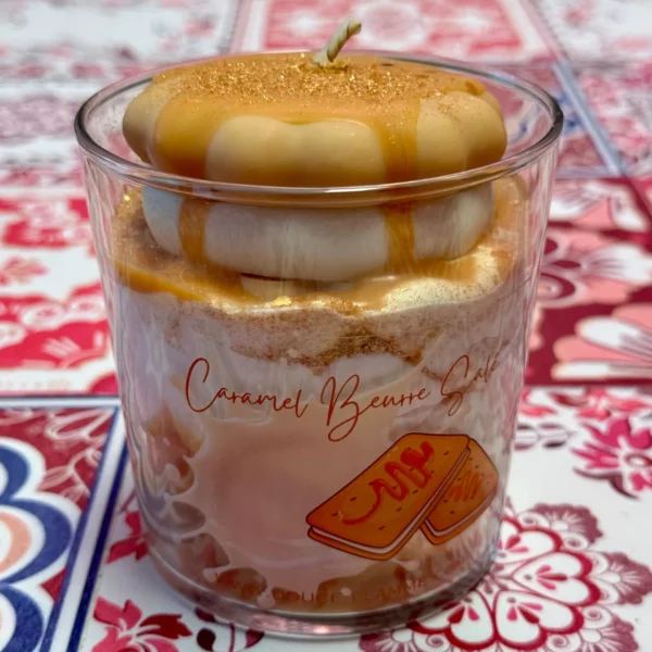 Bougie gourmande parfumée Caramel Beurre salé par Douce Flamme