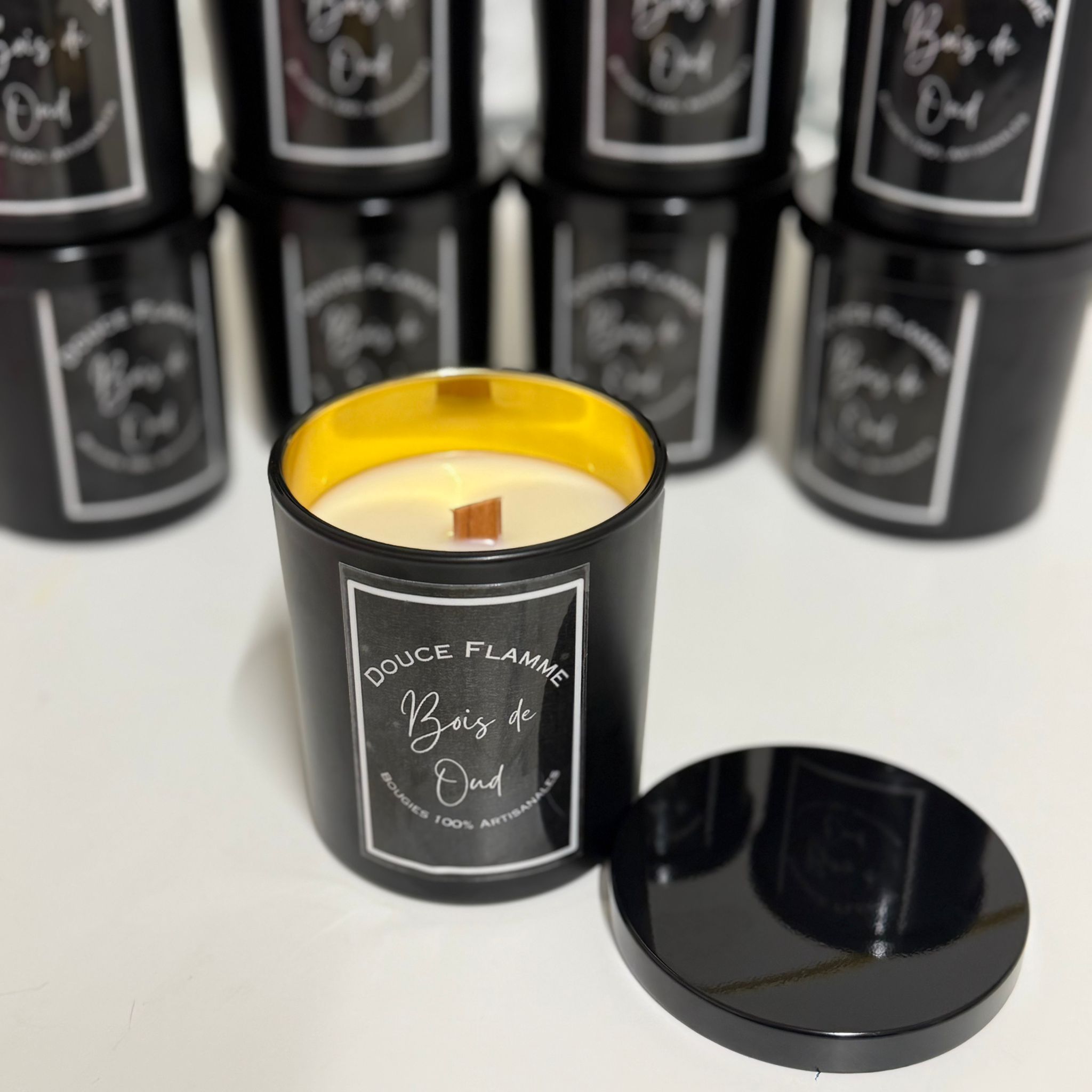 bougie-parfumée-bois-de-oud-douce-flamme